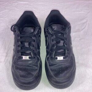 Nike Air Force 1 Low Black Boys Youth 7Y Women 8.5 Unisex